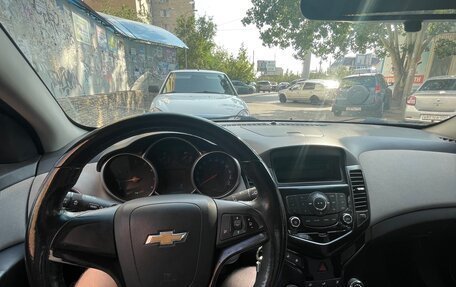 Chevrolet Cruze II, 2011 год, 800 000 рублей, 10 фотография
