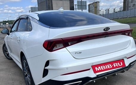 KIA K5, 2021 год, 2 400 000 рублей, 9 фотография