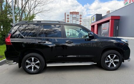 Toyota Land Cruiser Prado 150 рестайлинг 2, 2013 год, 3 180 000 рублей, 19 фотография