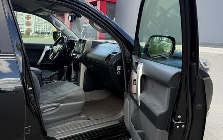 Toyota Land Cruiser Prado 150 рестайлинг 2, 2013 год, 3 180 000 рублей, 17 фотография