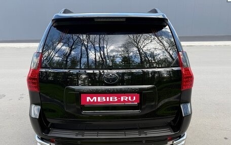 Toyota Land Cruiser Prado 150 рестайлинг 2, 2013 год, 3 180 000 рублей, 2 фотография
