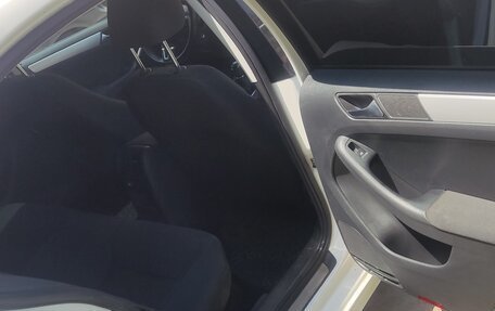 Volkswagen Jetta VI, 2012 год, 790 000 рублей, 13 фотография