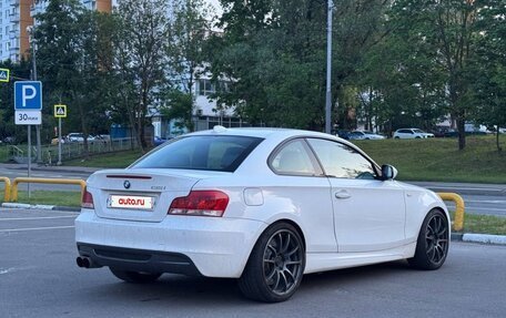 BMW 1 серия, 2011 год, 2 800 000 рублей, 8 фотография