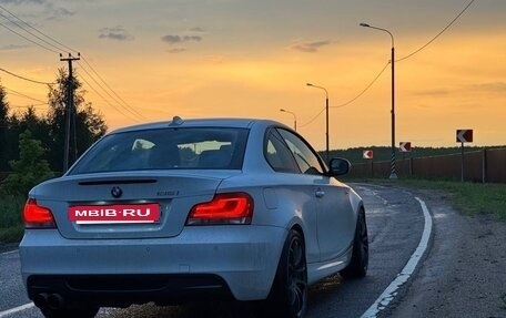 BMW 1 серия, 2011 год, 2 800 000 рублей, 2 фотография