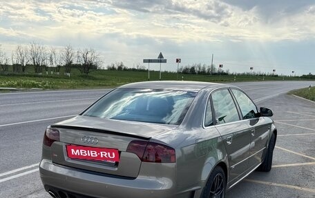 Audi A4, 2004 год, 1 950 000 рублей, 10 фотография