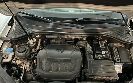 Volkswagen Tiguan II, 2019 год, 2 697 999 рублей, 9 фотография