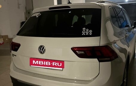 Volkswagen Tiguan II, 2019 год, 2 697 999 рублей, 4 фотография