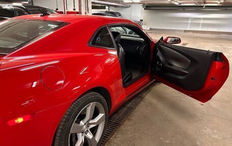Chevrolet Camaro IV, 2010 год, 1 847 840 рублей, 3 фотография