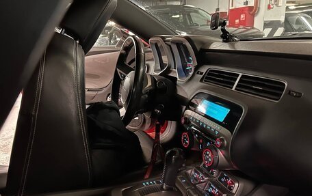Chevrolet Camaro IV, 2010 год, 1 847 840 рублей, 8 фотография