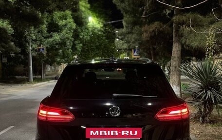 Volkswagen Touareg III, 2018 год, 4 250 000 рублей, 3 фотография