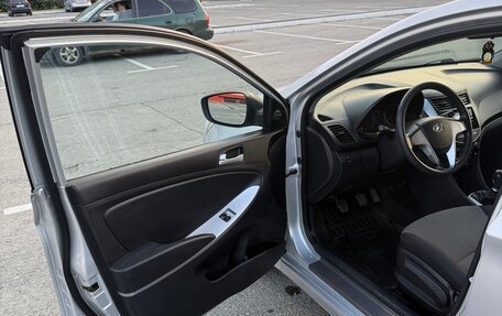 Hyundai Solaris II рестайлинг, 2011 год, 705 000 рублей, 6 фотография