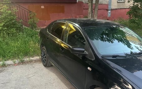 Volkswagen Polo VI (EU Market), 2013 год, 850 000 рублей, 3 фотография