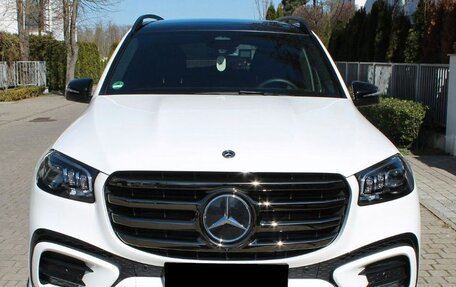 Mercedes-Benz GLS, 2024 год, 12 880 000 рублей, 2 фотография