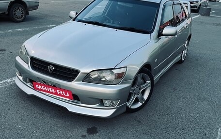 Toyota Altezza, 1999 год, 880 000 рублей, 2 фотография
