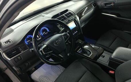 Toyota Camry, 2016 год, 1 699 000 рублей, 10 фотография