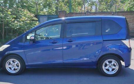 Honda Freed I, 2015 год, 1 350 000 рублей, 21 фотография