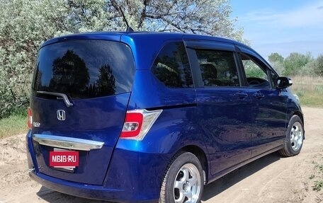 Honda Freed I, 2015 год, 1 350 000 рублей, 29 фотография