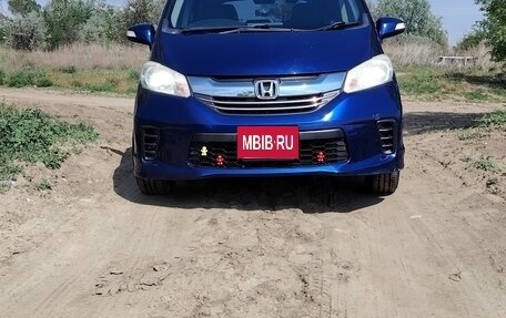 Honda Freed I, 2015 год, 1 350 000 рублей, 31 фотография