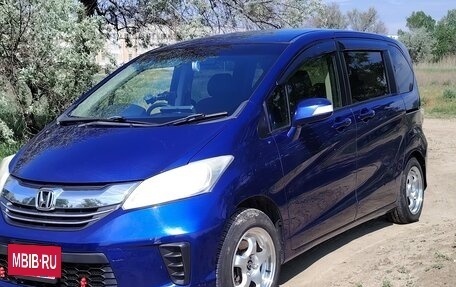 Honda Freed I, 2015 год, 1 350 000 рублей, 30 фотография