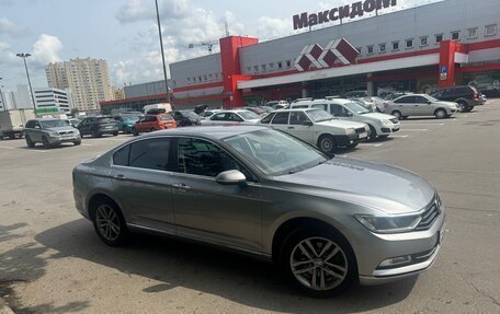 Volkswagen Passat B8 рестайлинг, 2017 год, 1 900 000 рублей, 3 фотография