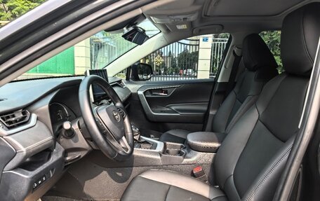 Toyota RAV4, 2021 год, 2 895 000 рублей, 7 фотография