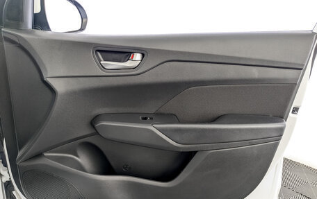 Hyundai Solaris II рестайлинг, 2019 год, 1 475 000 рублей, 24 фотография