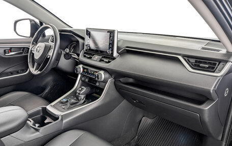 Toyota RAV4, 2020 год, 3 160 000 рублей, 11 фотография