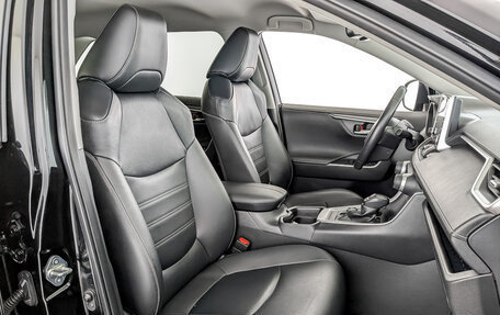 Toyota RAV4, 2020 год, 3 160 000 рублей, 24 фотография