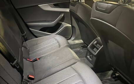 Audi A4, 2019 год, 2 500 000 рублей, 11 фотография