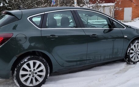 Opel Astra J, 2010 год, 595 000 рублей, 8 фотография