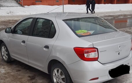 Renault Logan II, 2017 год, 800 000 рублей, 6 фотография