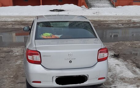 Renault Logan II, 2017 год, 800 000 рублей, 7 фотография