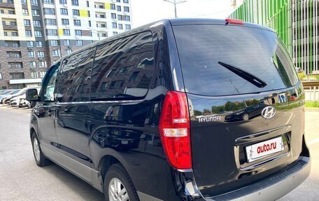 Hyundai H-1 II рестайлинг, 2018 год, 2 450 000 рублей, 6 фотография