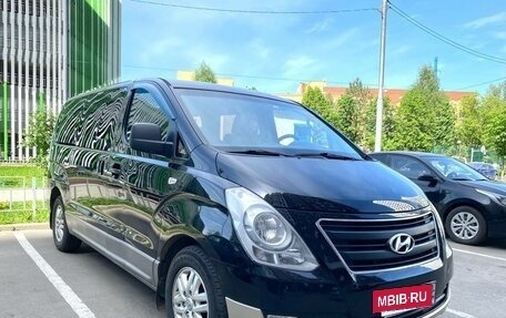 Hyundai H-1 II рестайлинг, 2018 год, 2 450 000 рублей, 3 фотография