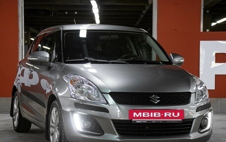 Suzuki Swift IV, 2013 год, 898 000 рублей, 20 фотография
