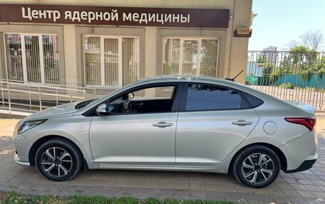 Hyundai Solaris II рестайлинг, 2020 год, 1 350 000 рублей, 2 фотография