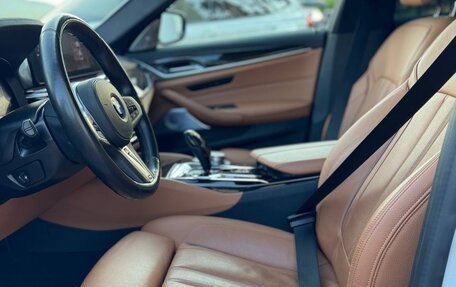 BMW 5 серия, 2021 год, 5 290 000 рублей, 31 фотография