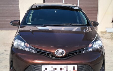 Toyota Vitz, 2015 год, 900 000 рублей, 3 фотография