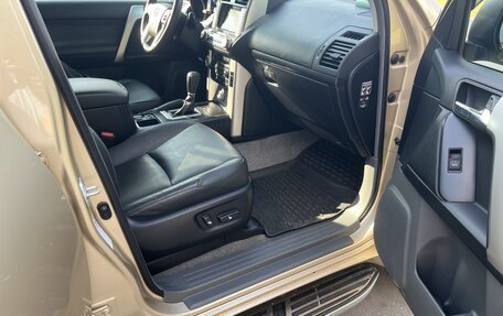 Toyota Land Cruiser Prado 150 рестайлинг 2, 2012 год, 4 100 000 рублей, 16 фотография
