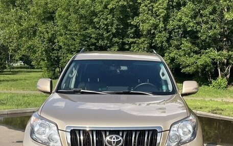 Toyota Land Cruiser Prado 150 рестайлинг 2, 2012 год, 4 100 000 рублей, 6 фотография