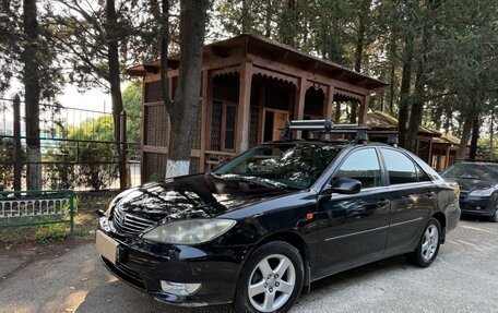 Toyota Camry V40, 2004 год, 830 000 рублей, 1 фотография