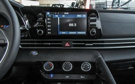 Hyundai Elantra, 2024 год, 2 932 500 рублей, 10 фотография