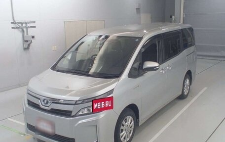 Toyota Voxy III, 2019 год, 2 050 000 рублей, 9 фотография