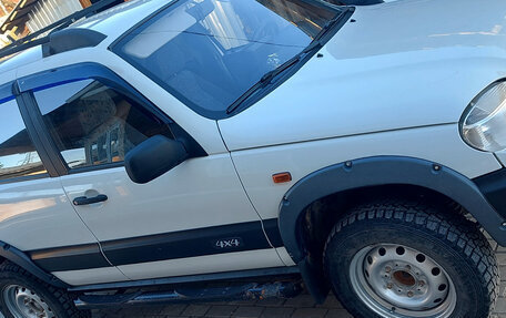 Chevrolet Niva I рестайлинг, 2004 год, 450 000 рублей, 2 фотография