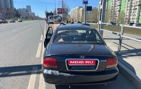 Hyundai Sonata IV рестайлинг, 2005 год, 125 000 рублей, 1 фотография