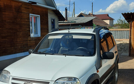 Chevrolet Niva I рестайлинг, 2004 год, 450 000 рублей, 25 фотография