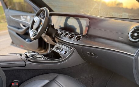 Mercedes-Benz E-Класс AMG, 2019 год, 5 800 000 рублей, 8 фотография