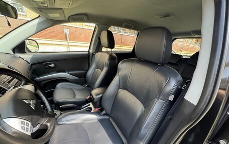 Mitsubishi Outlander III рестайлинг 3, 2010 год, 1 180 000 рублей, 14 фотография