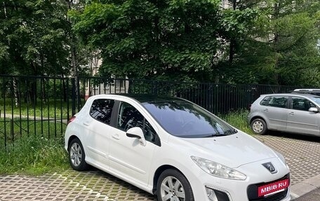 Peugeot 308 II, 2012 год, 589 000 рублей, 4 фотография
