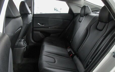 Hyundai Elantra, 2024 год, 2 932 500 рублей, 17 фотография